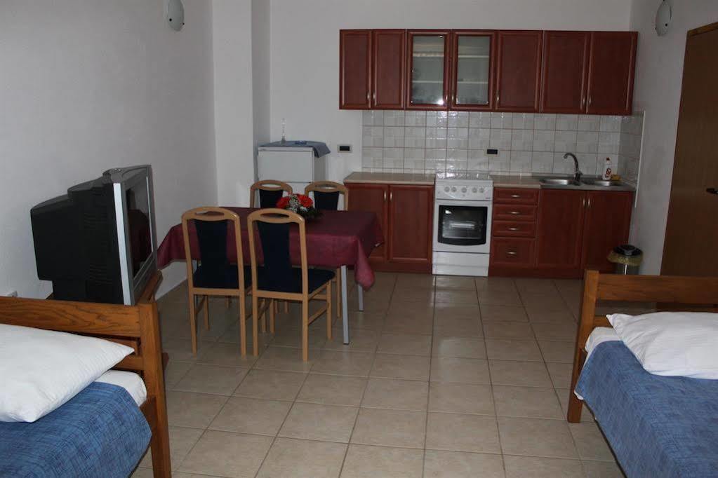 Apartments Barbara Gregovica Pula Luaran gambar
